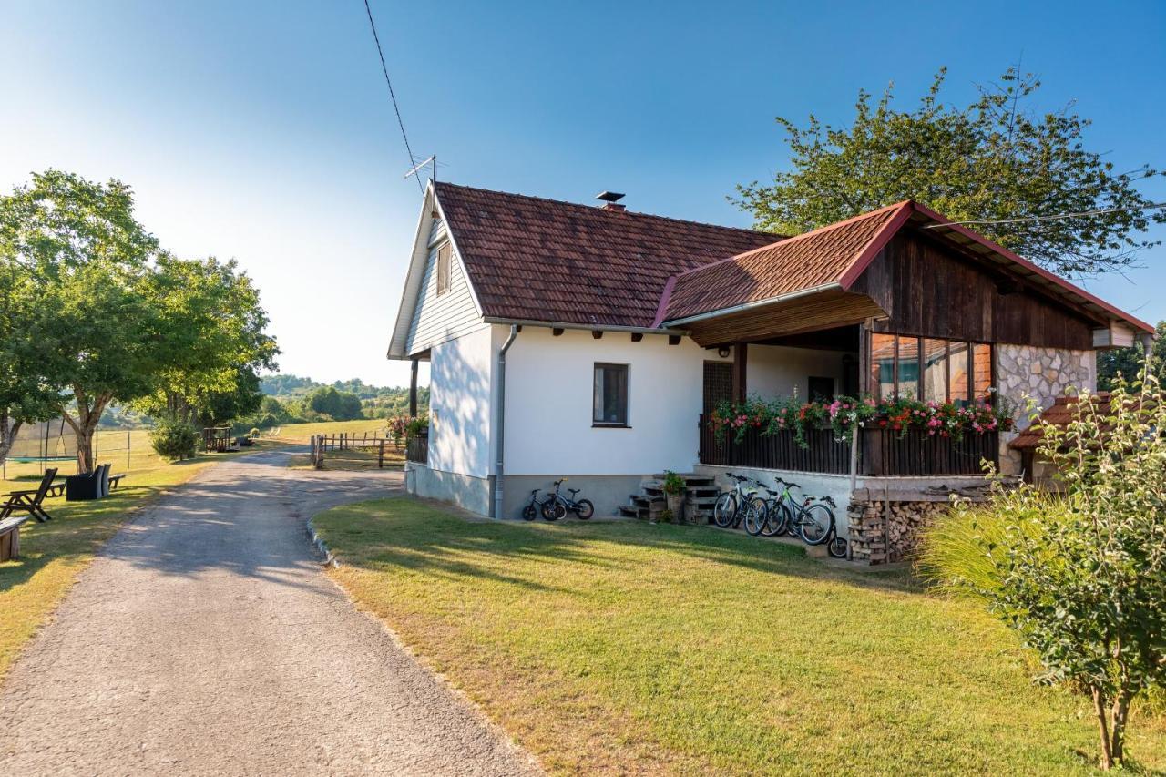 Farmstay Kotic Слуни Экстерьер фото