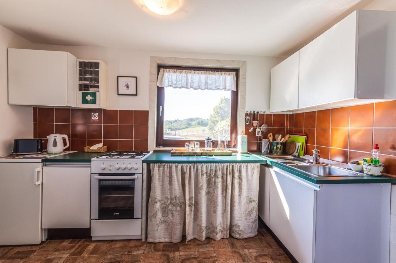 Farmstay Kotic Слуни Экстерьер фото