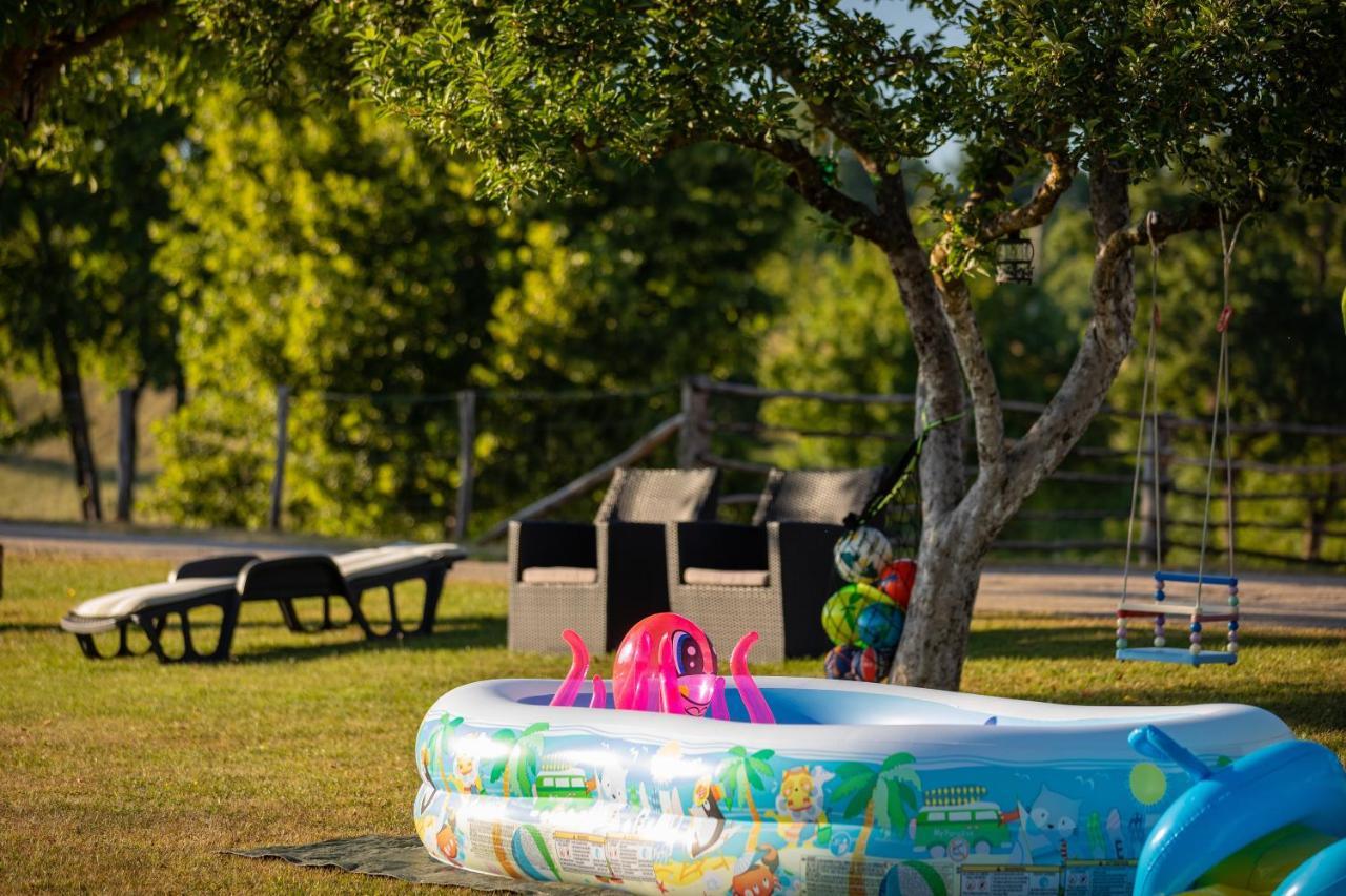 Farmstay Kotic Слуни Экстерьер фото