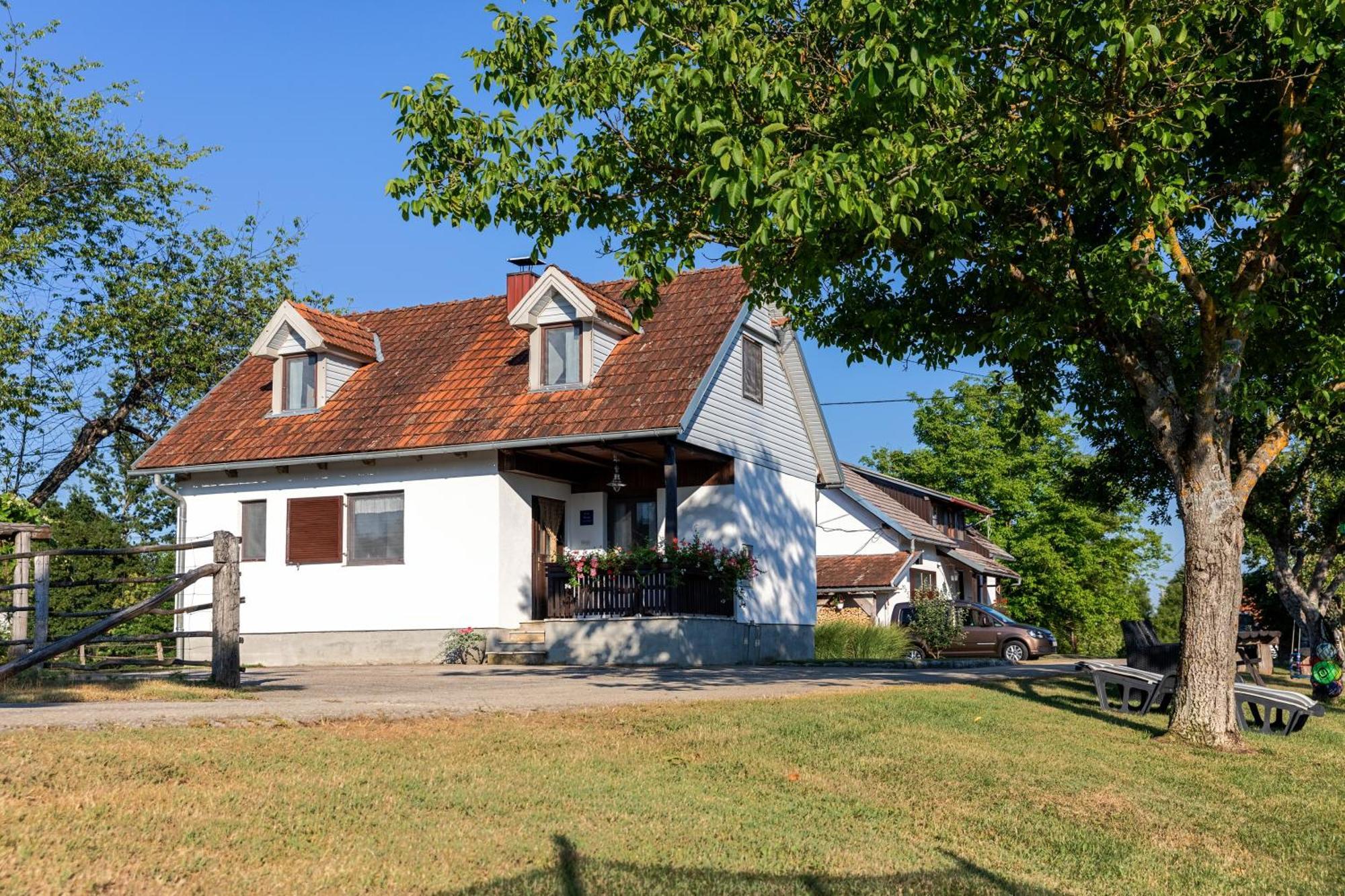 Farmstay Kotic Слуни Экстерьер фото