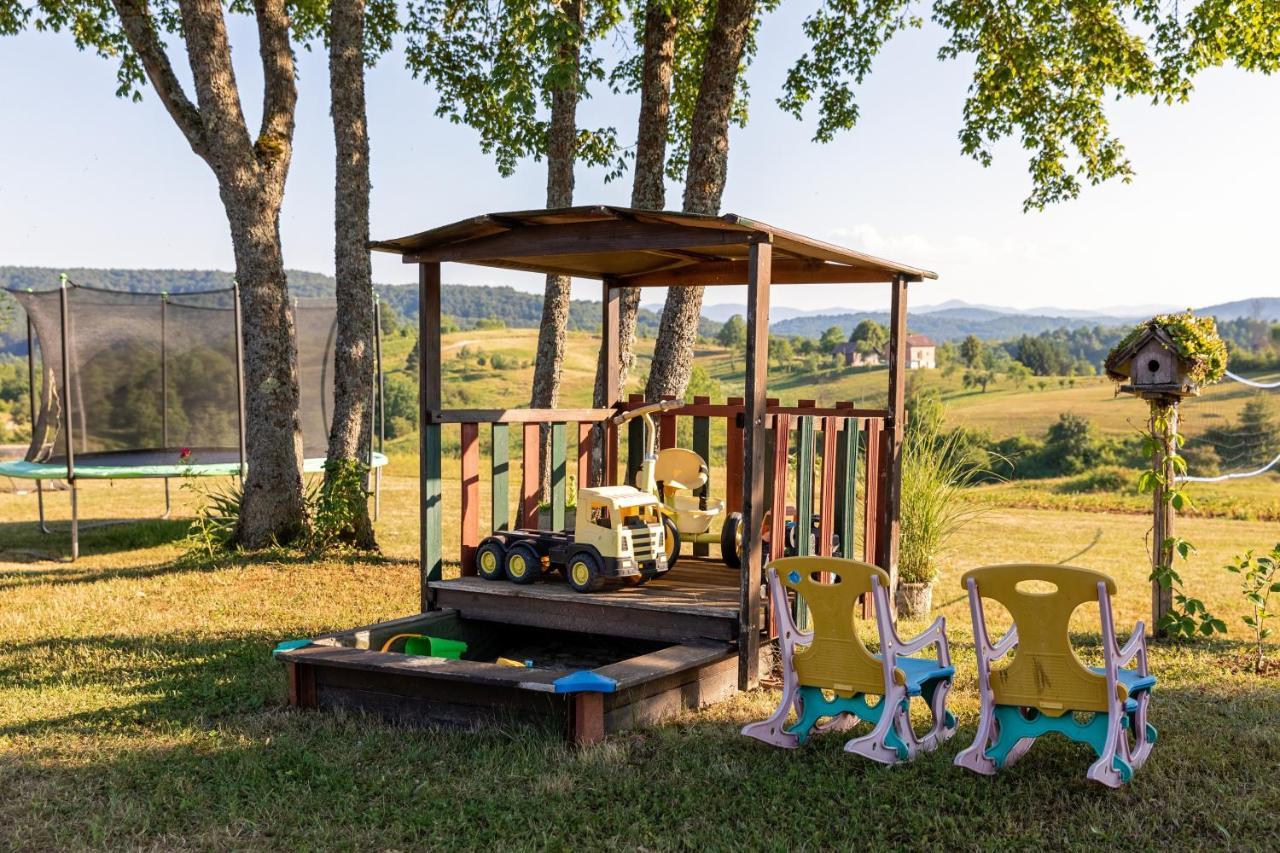 Farmstay Kotic Слуни Экстерьер фото
