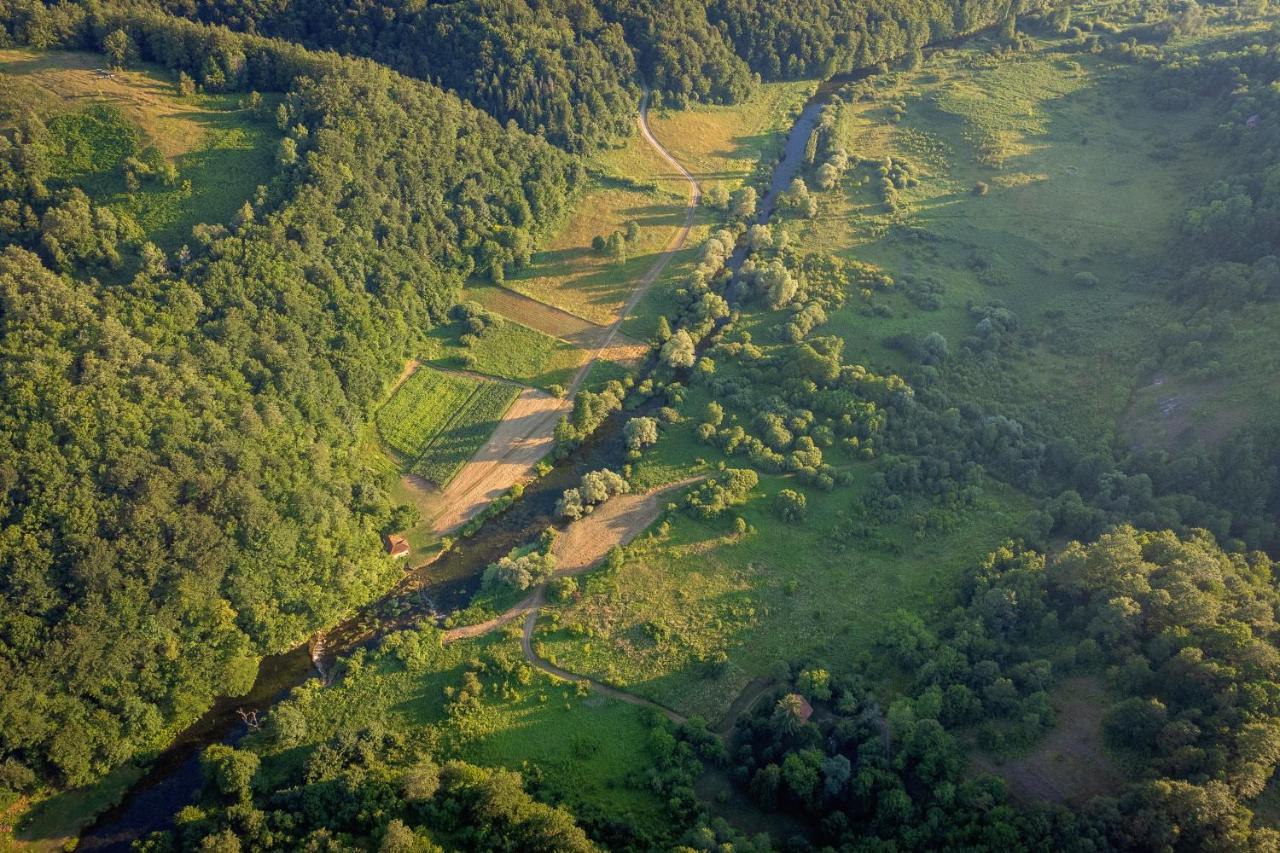 Farmstay Kotic Слуни Экстерьер фото