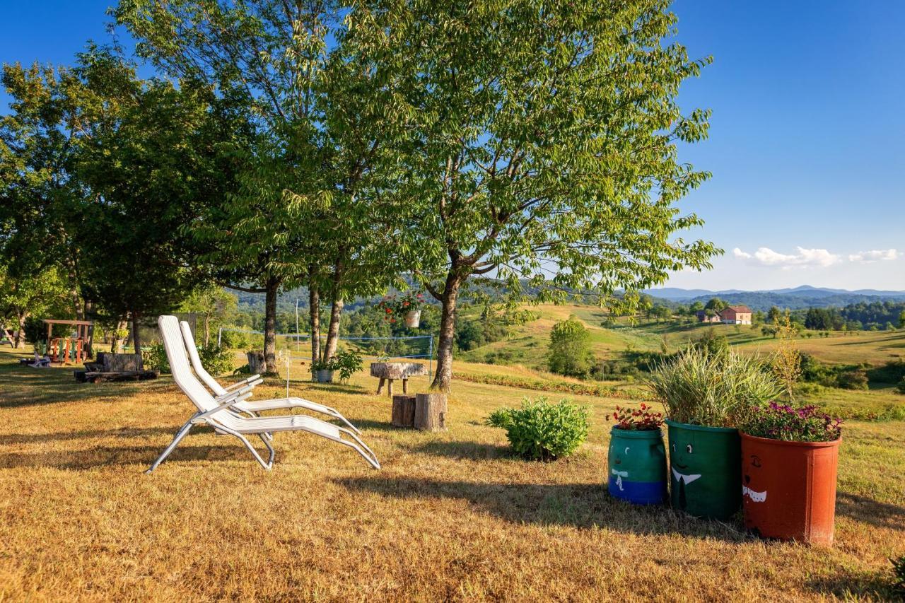 Farmstay Kotic Слуни Экстерьер фото