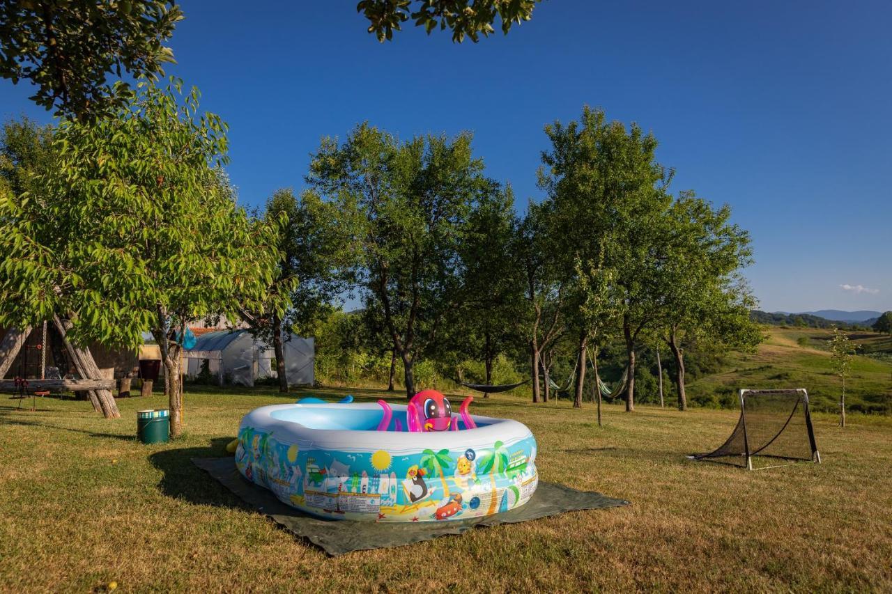 Farmstay Kotic Слуни Экстерьер фото