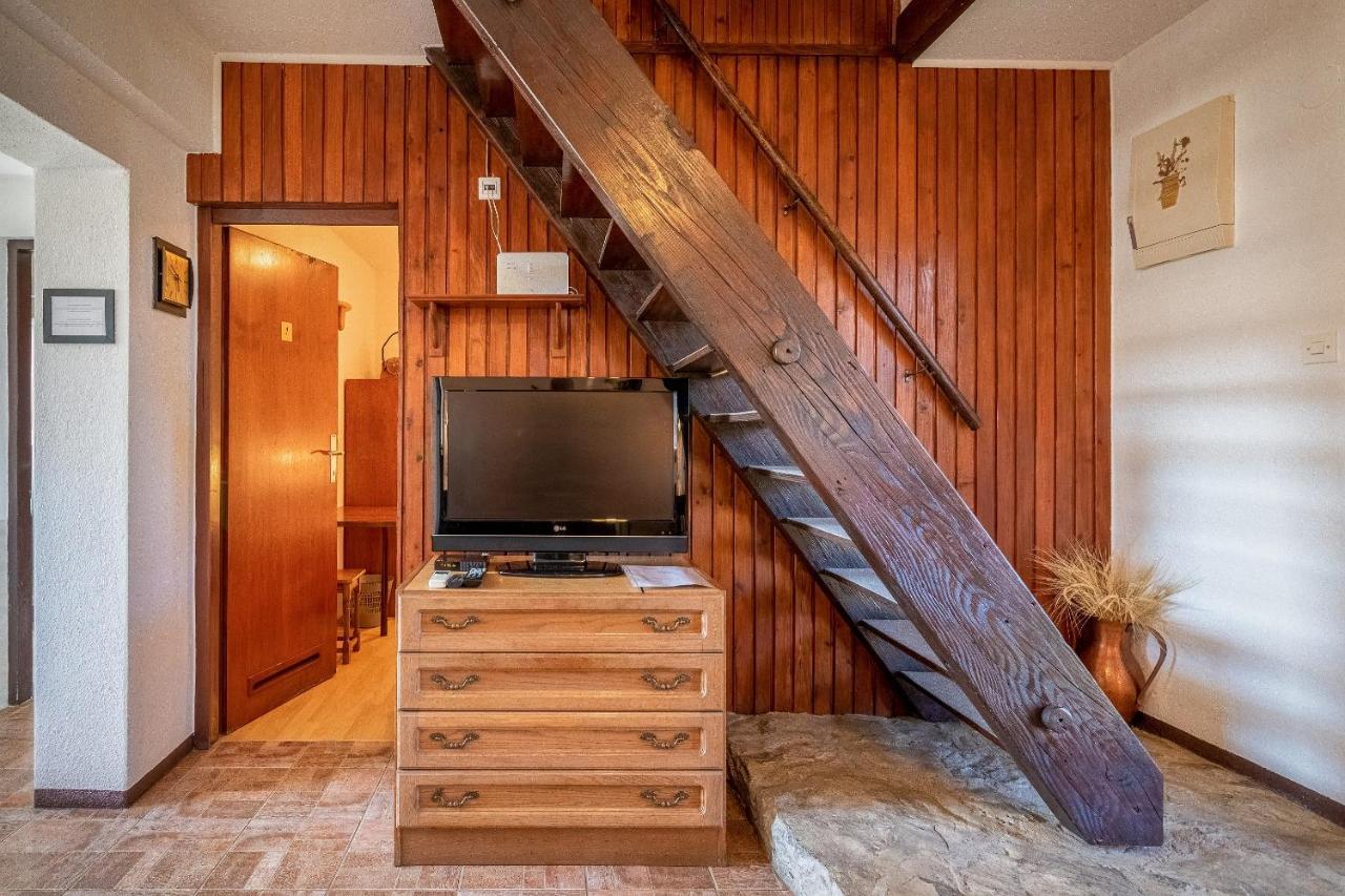 Farmstay Kotic Слуни Экстерьер фото